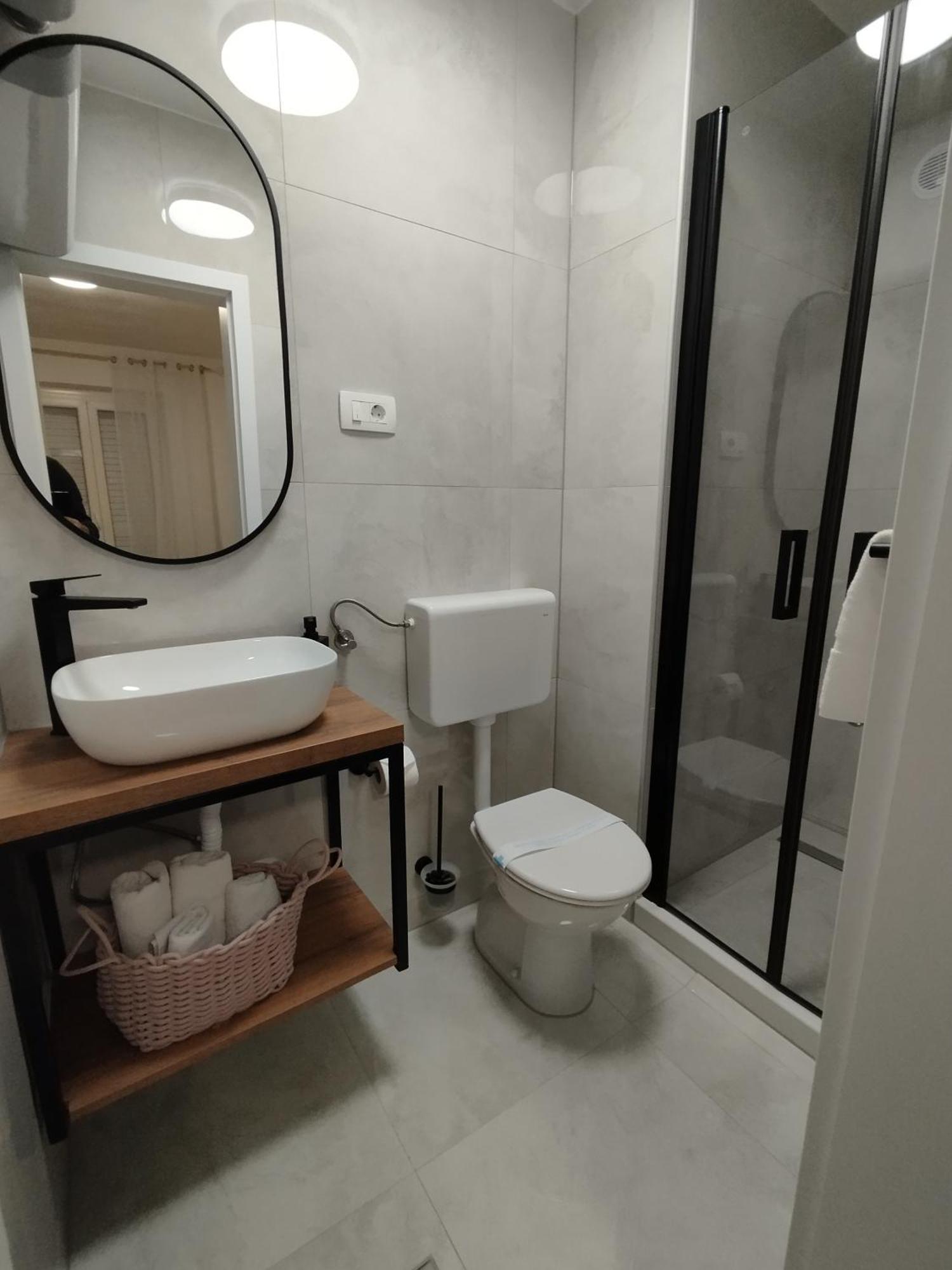 Family Apartment Vitlic Макарска Екстериор снимка